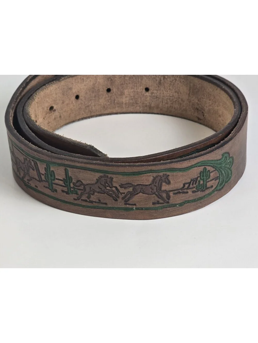 Vintage Tooled Leather Western Belt Size 38